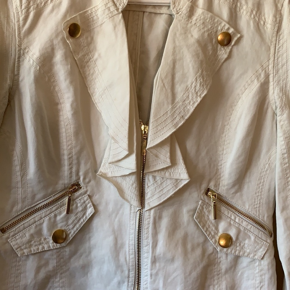 Linen Chaus Jacket with Ruffle Lapels - Picture 6 of 8